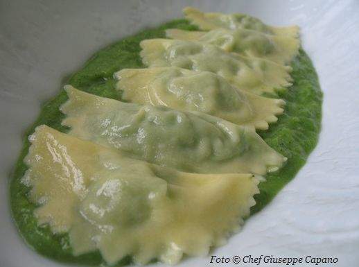 Ravioli di broccoletti con mandorle