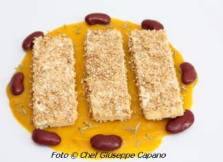 Tofu croccante al rosmarino e sesamo con crema di zucca