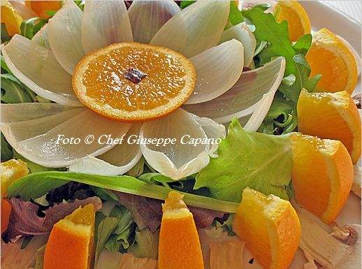 Stuzzicante, aromatica e colorata insalata