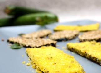 Zucchine croccanti al forno con doppie erbe e impanatura
