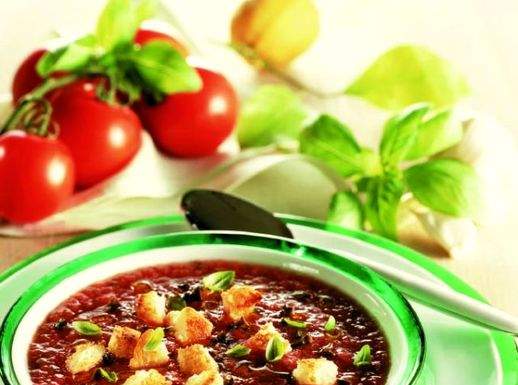 Crema profumata di pomodori con crostini 518