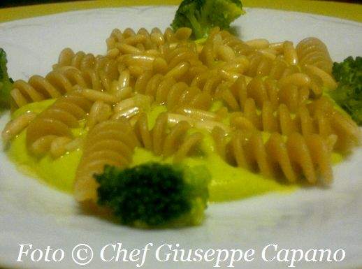 Fusilli integrali con crema di broccoletti profumata 518