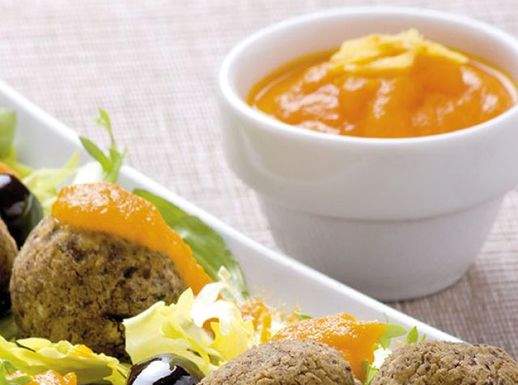 Polpettine di ceci alle olive nere con salsina di carote 518