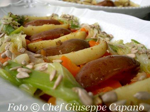 Insalata cotta con patate rosse in buccia 518