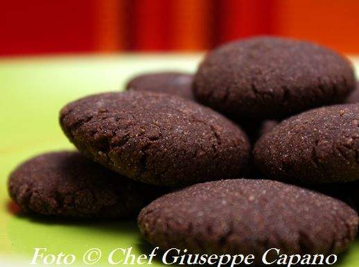 Pastiglie di mandorle e cacao amaro 518