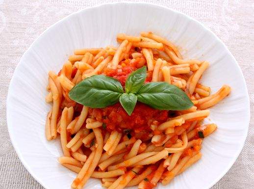 Un bel ragù alternativo Ragù leggero con verdure al forno - con caserecce