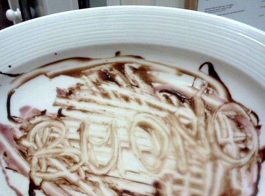 Mousse di pere con scritta