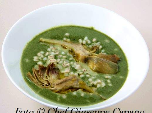 Zuppetta d’orzo, spinaci e carciofi_518
