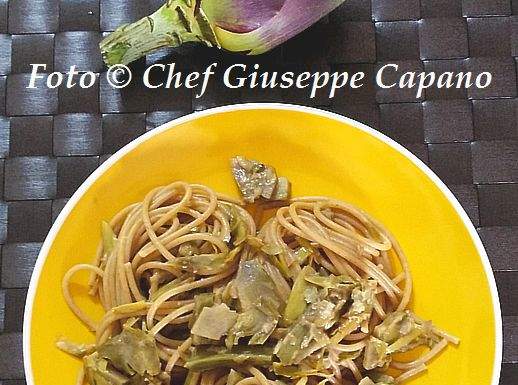 Spaghetti salsati alle cipolle e carciofi 518