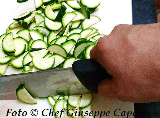 Taglio con coltello 518