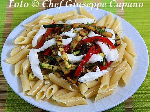 Pasta all'ortolana con la mozzarella 518