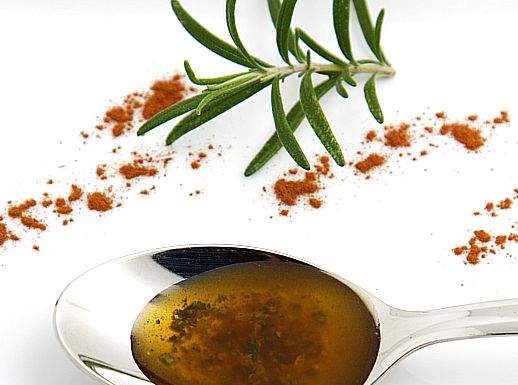 Condimento d'olio al limone, rosmarino e cannella 518