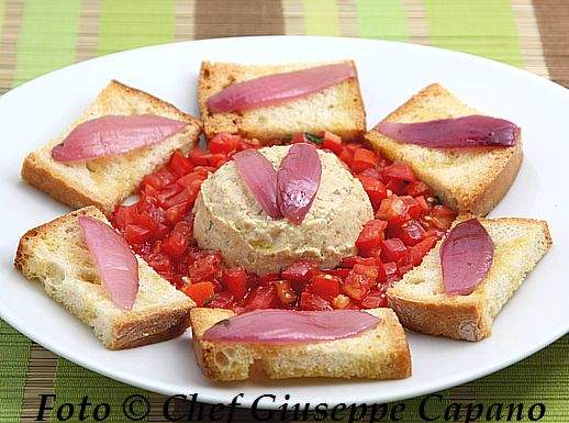 Spuma cremosa di ceci e tofu affumicato con pomodorini 518