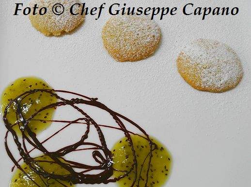 Biscottini friabili allo zenzero con kiwi e cioccolato 518