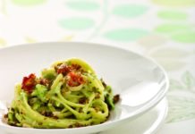 Bavette con salsa di avocado