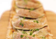 Pizza con fichi e formaggio