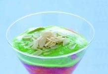 dessert di nespole e fragole