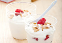 ricotta con frutti di bosco