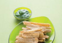 Coste croccanti con salsa verde al pesto