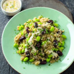 Quinoa con fave e olive in salsa di finocchi