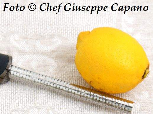 Grattugia e limone 518