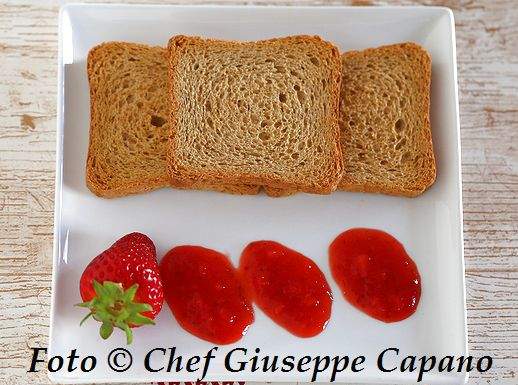 Veloce conserva di fragole stagionali 518