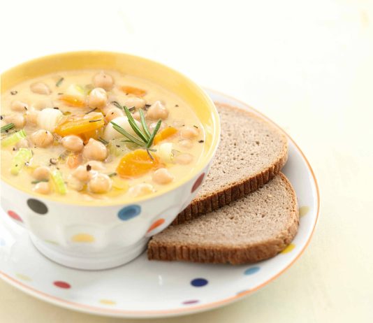Zuppa densa di porri e ceci al rosmarino