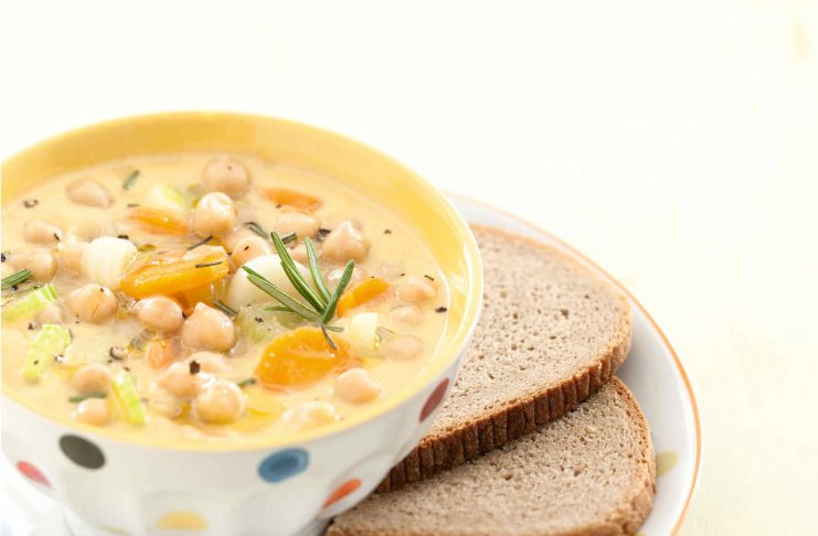 Zuppa densa di porri e ceci al rosmarino