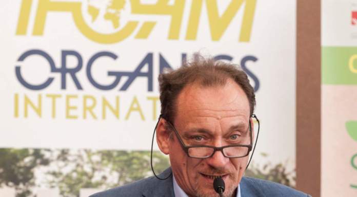 Assobio ai vertici del biologico europeo Roberto Pinton, segretario di ASSOBIO