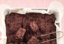 Brownies vegan alla frutta secca
