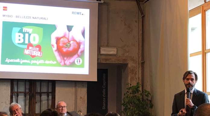 I prodotti biologici dei supermercati Penny? Brutti ma buoni Un momento della presentazione della linea Penny Market Bellezze naturali