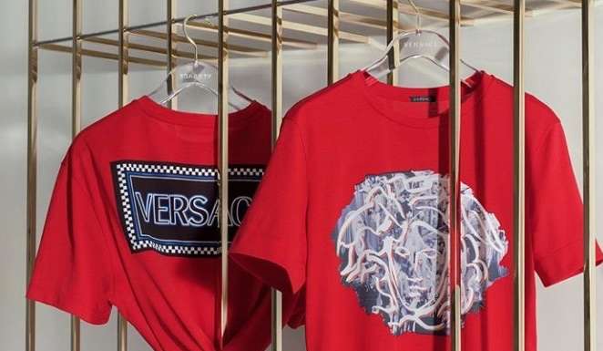 La prima volta in bio di Versace