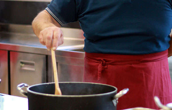 Cucinare velocemente, primo passo una buona dispensa di base!