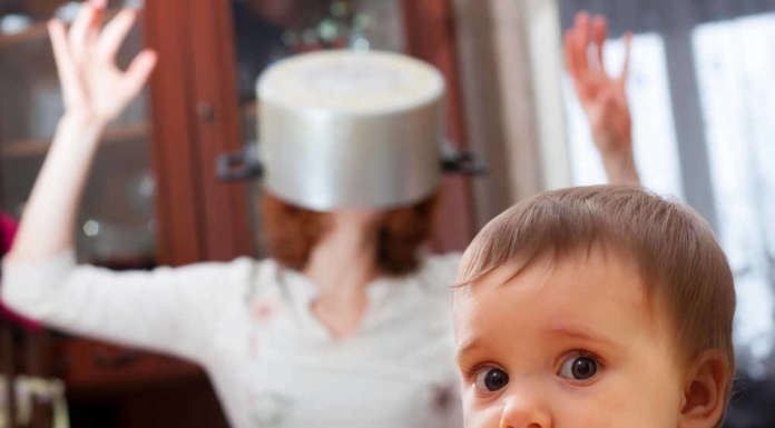 Neo mamme stressate? Attenzione al peso dei bebè, specie se femmine