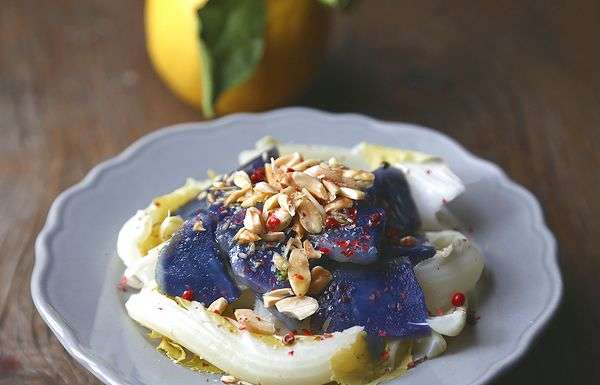 Riciclare le foglie di cavolfiore in un intrigante antipasto