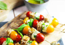 Spiedini crudi di pomodorini