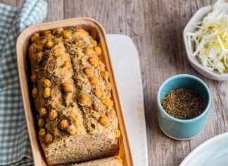 Plumcake alla segale con ceci al rosmarino