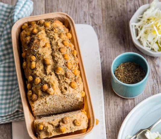 Plumcake alla segale con ceci al rosmarino