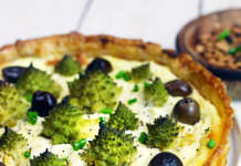 Torta salata con cavolo romano