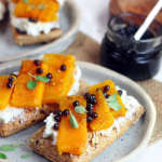 Crostini di zucca al forno