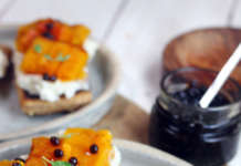 Crostini di zucca al forno