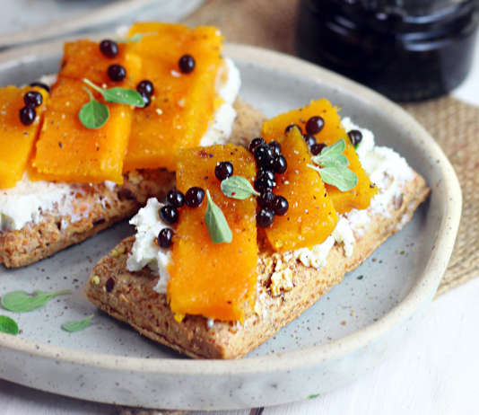 Crostini di zucca al forno