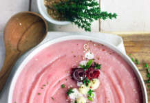 Vellutata rosa di cavolfiore bianco