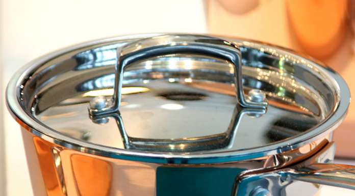 Il coperchio: ruolo e importanza di questo semplice strumento