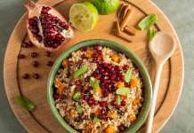 Quinoa risottata con zucca, prugne secche e melagrana