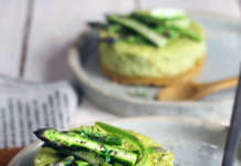 Sformato con gambi di asparagi