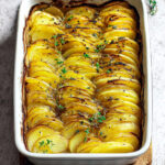 Teglia di chips di patate al forno