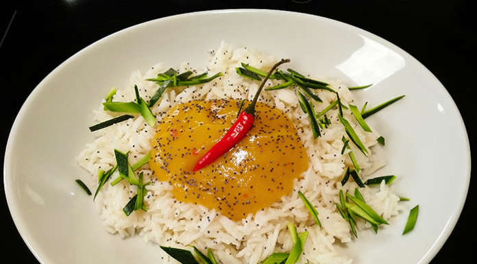 Salute, gusto e prevenzione in un buon piatto di riso basmati, zucchine e peperoncino