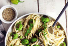 Spaghetti in salsa di noci con polpette di rucola