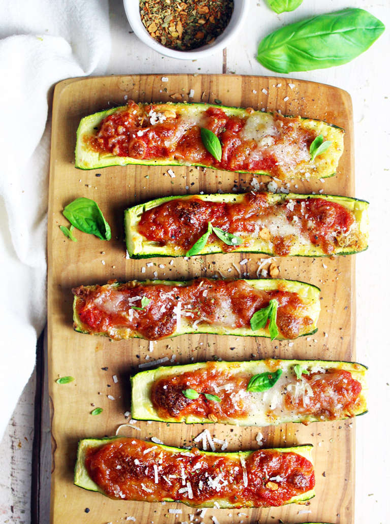 Barchette di zucchine alla pizzaiola